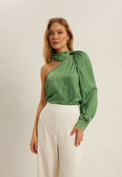 ASYMMETRIC SATIN TOP