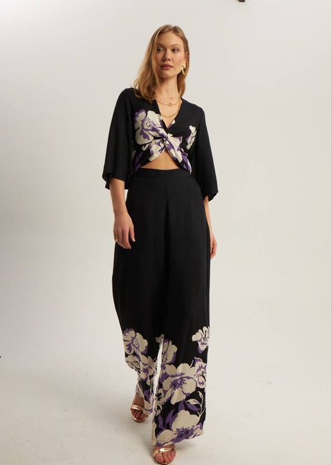 BLOOM IN BLACK JUMPSUIT