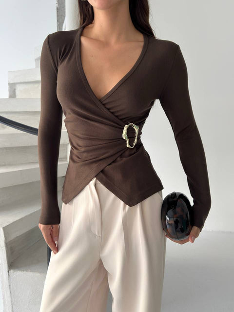 MOCHA WRAP TOP