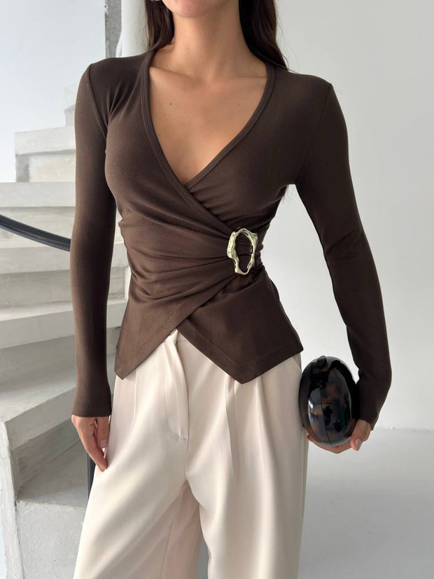 MOCHA WRAP TOP