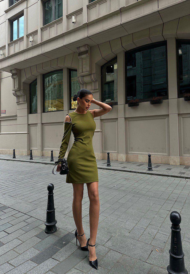 SIDE GLOW CUT-OUT DRESS