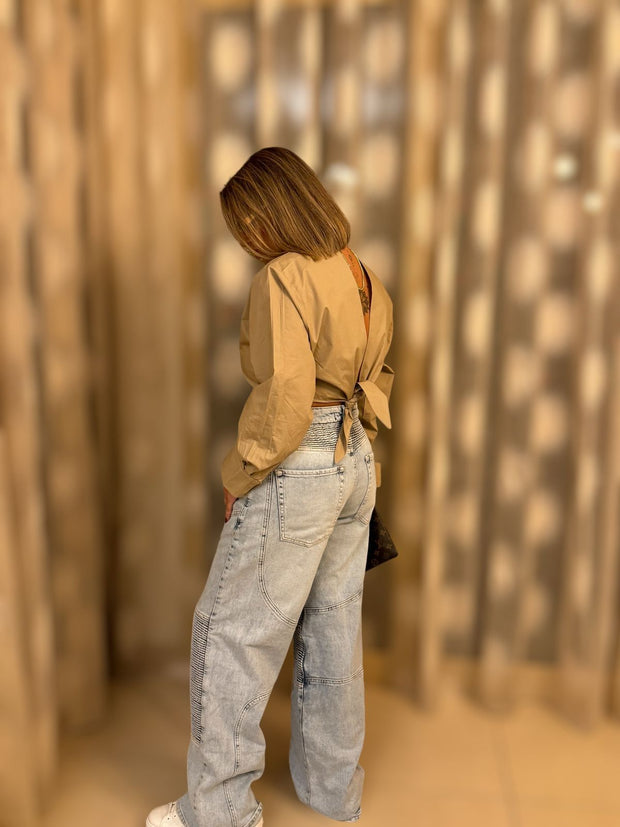 BACK-TIE CUTOUT SHIRT