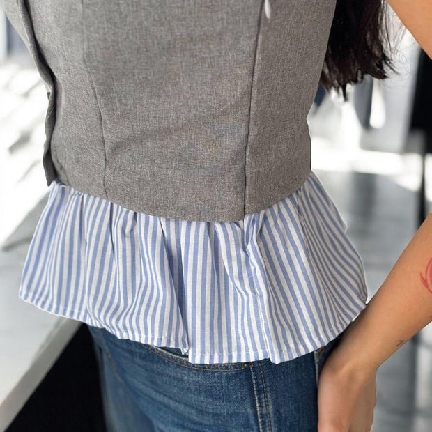 PINSTRIPE POISE TOP