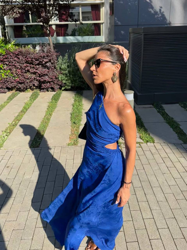 ONE-SHOULDER DRESS