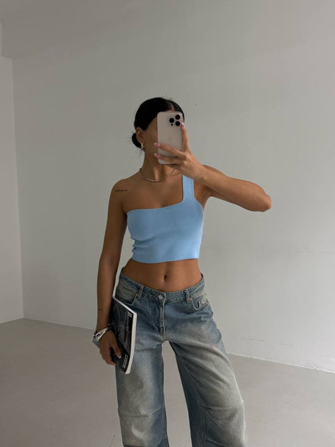 ONESIDE CROP TOP