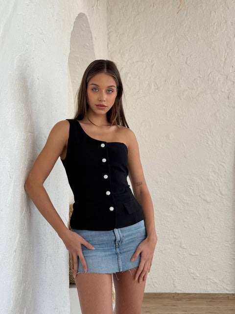 ONE-SHOULDER TOP